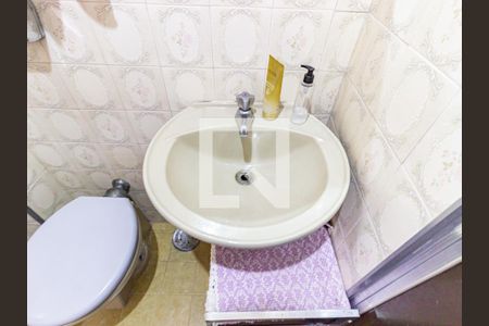 Apartamento à venda com 79m², 2 quartos e sem vaga Apartamento à venda com 79m², 2 quartos e sem vagaBanheiro