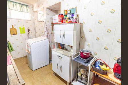 Apartamento à venda com 79m², 2 quartos e sem vaga Apartamento à venda com 79m², 2 quartos e sem vagaCozinha e Área de Serviço