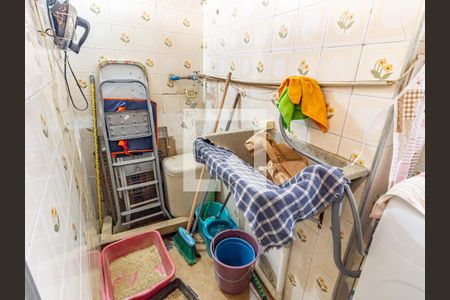 Apartamento à venda com 79m², 2 quartos e sem vaga Apartamento à venda com 79m², 2 quartos e sem vagaCozinha e Área de Serviço