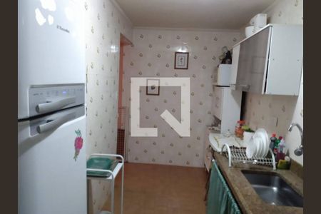 Apartamento à venda com 79m², 2 quartos e sem vaga Apartamento à venda com 79m², 2 quartos e sem vagaCozinha e Área de Serviço