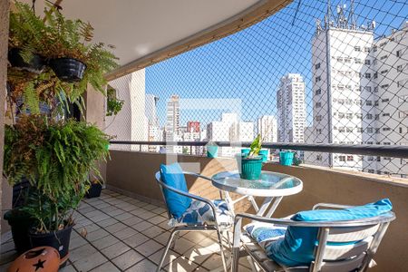 Sala - Varanda de apartamento à venda com 4 quartos, 120m² em Pinheiros, São Paulo
