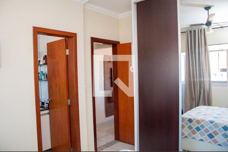 Quarto de apartamento para alugar com 3 quartos, 70m² em Novo Riacho, Contagem