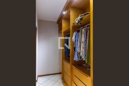 Closet da suíte de casa à venda com 3 quartos, 350m² em Ferrazópolis, São Bernardo do Campo