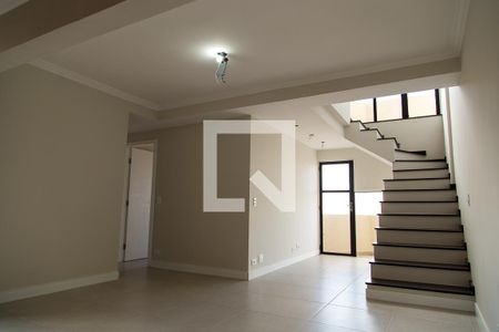 Sala e Cozinha de apartamento à venda com 2 quartos, 122m² em Chácara Inglesa, São Paulo