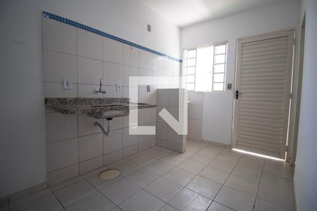 Cozinha de kitnet/studio para alugar com 1 quarto, 29m² em Setor Leste Universitário, Goiânia