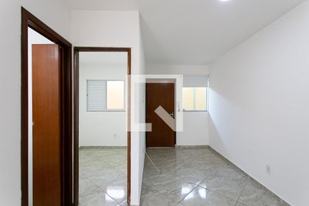 Sala e Quarto 2 de apartamento à venda com 2 quartos, 33m² em Vila Esperança, São Paulo