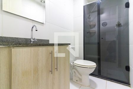 Banheiro de apartamento para alugar com 1 quarto, 33m² em Barra Funda, São Paulo