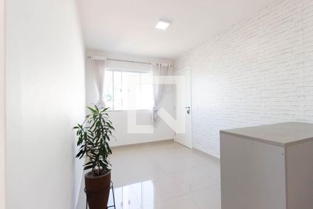 Sala de casa de condomínio para alugar com 2 quartos, 45m² em Vila Nivi, São Paulo