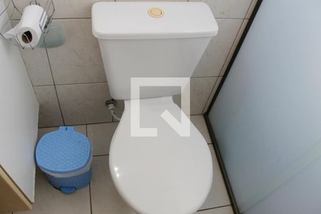 Apartamento à venda com 82m², 3 quartos e 2 vagas Apartamento à venda com 82m², 3 quartos e 2 vagasBanheiro Social
