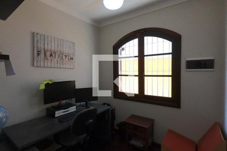 Office de casa para alugar com 4 quartos, 153m² em Jardim Taboão, São Paulo