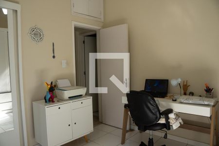 Quarto Suíte de apartamento para alugar com 2 quartos, 75m² em Laranjeiras, Rio de Janeiro