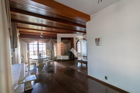 Sala de casa para alugar com 4 quartos, 513m² em Belvedere, Belo Horizonte