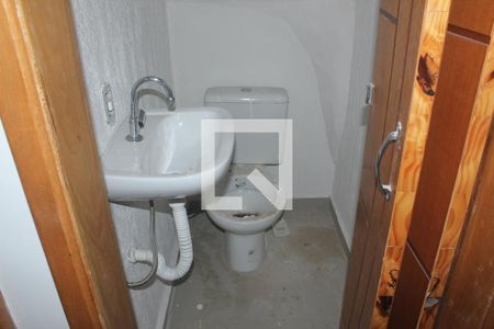 Lavabo de casa à venda com 3 quartos, 115m² em Jardim Sabara, São Paulo