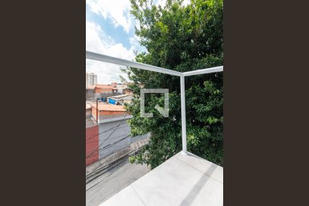 Varanda Quarto 1 de casa de condomínio para alugar com 2 quartos, 40m² em Parque Savoy City, São Paulo