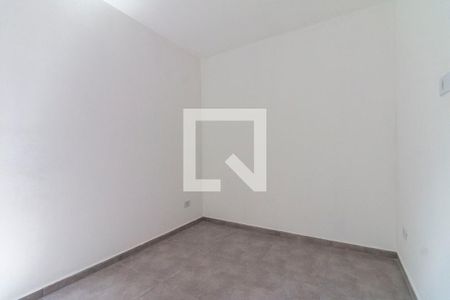 Quarto 2 de casa de condomínio para alugar com 2 quartos, 40m² em Parque Savoy City, São Paulo