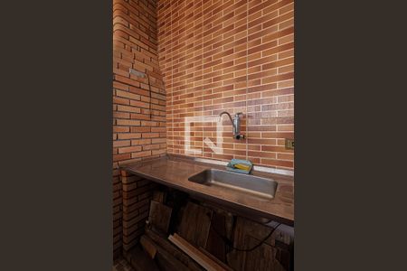 Casa à venda com 300m², 4 quartos e 2 vagas Casa à venda com 300m², 4 quartos e 2 vagasÁrea de Serviço