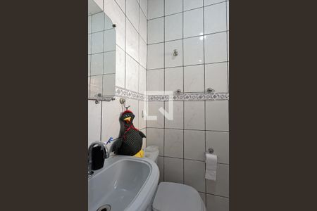 Casa à venda com 300m², 4 quartos e 2 vagas Casa à venda com 300m², 4 quartos e 2 vagasBanheiro da Suíte