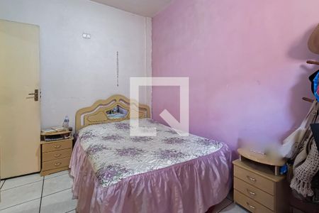 Casa à venda com 300m², 4 quartos e 2 vagas Casa à venda com 300m², 4 quartos e 2 vagasSuíte