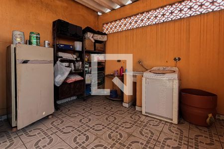 Casa à venda com 300m², 4 quartos e 2 vagas Casa à venda com 300m², 4 quartos e 2 vagasÁrea de Serviço