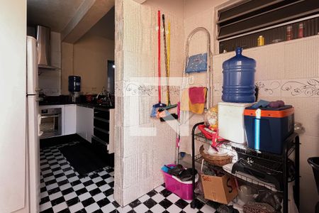 Casa à venda com 300m², 4 quartos e 2 vagas Casa à venda com 300m², 4 quartos e 2 vagasCozinha