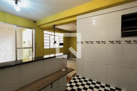 Casa à venda com 300m², 4 quartos e 2 vagas Casa à venda com 300m², 4 quartos e 2 vagasEdícula