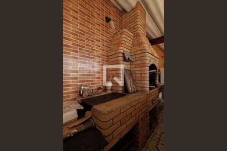 Casa à venda com 300m², 4 quartos e 2 vagas Casa à venda com 300m², 4 quartos e 2 vagasÁrea de Serviço