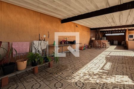 Casa à venda com 300m², 4 quartos e 2 vagas Casa à venda com 300m², 4 quartos e 2 vagasÁrea de Serviço