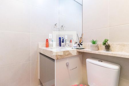 Banheiro de apartamento à venda com 1 quarto, 48m² em Centro, Osasco