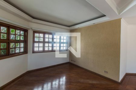 Sala de TV de casa de condomínio para alugar com 5 quartos, 520m² em Alphaville, Santana de Parnaíba