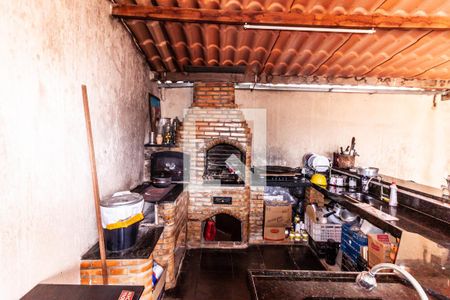 Casa à venda com 210m², 3 quartos e 3 vagas Casa à venda com 210m², 3 quartos e 3 vagasEspaço Gourmet