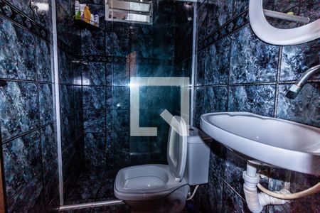 Casa à venda com 210m², 3 quartos e 3 vagas Casa à venda com 210m², 3 quartos e 3 vagasBanheiro