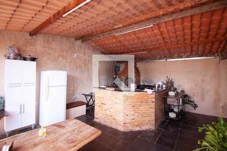 Casa à venda com 210m², 3 quartos e 3 vagas Casa à venda com 210m², 3 quartos e 3 vagasEspaço Gourmet