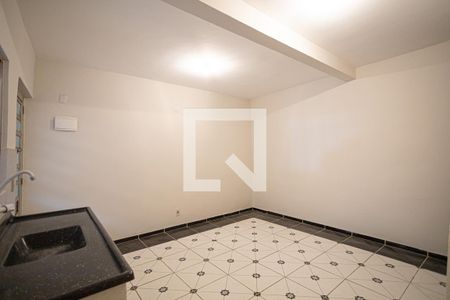 Sala / Cozinha de casa para alugar com 1 quarto, 46m² em Santo Antônio, Osasco