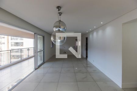Sala de TV de apartamento à venda com 4 quartos, 144m² em Alphaville, Santana de Parnaíba