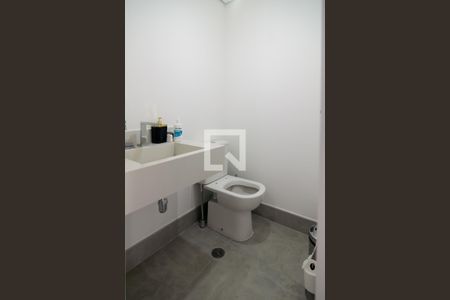 Lavabo de apartamento à venda com 2 quartos, 137m² em Jardim das Acácias, São Paulo