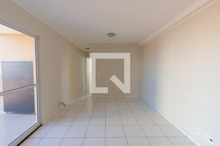 Sala de apartamento para alugar com 3 quartos, 80m² em Setor Faiçalville, Goiânia