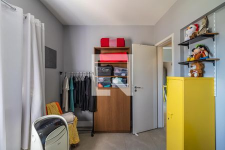 Quarto 1 de apartamento para alugar com 2 quartos, 64m² em Empresarial 18 do Forte, Barueri