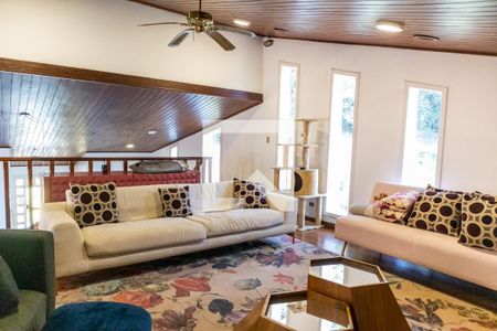 Sala de TV - mezanino de casa de condomínio para alugar com 4 quartos, 750m² em Jardim Ibiratiba, São Paulo