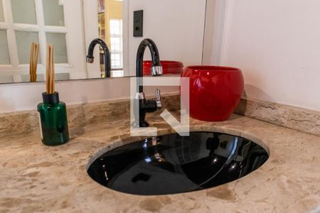 Lavabo 1°andar de casa de condomínio para alugar com 4 quartos, 750m² em Jardim Ibiratiba, São Paulo