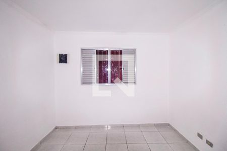Quarto 1 de casa para alugar com 2 quartos, 80m² em Jardim São Gabriel, São Paulo