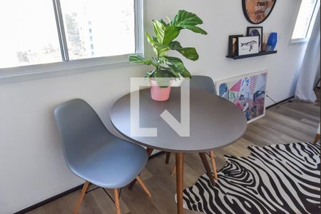 Mesa/cadeira de kitnet/studio para alugar com 1 quarto, 30m² em Sé, São Paulo