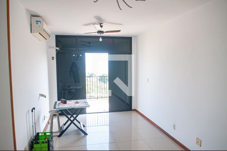 sala de apartamento à venda com 3 quartos, 85m² em Pechincha, Rio de Janeiro