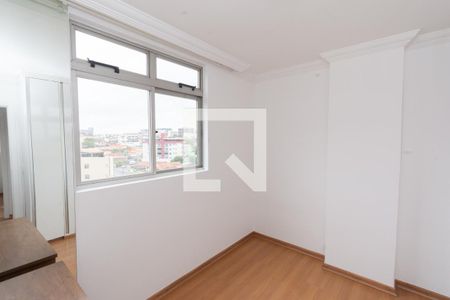 Quarto 1 de apartamento para alugar com 2 quartos, 60m² em Santa Cruz Industrial, Contagem