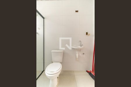 Banheiro de apartamento à venda com 1 quarto, 49m² em Santa Efigênia, São Paulo