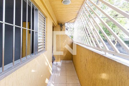 Sacada de casa à venda com 3 quartos, 120m² em Cidade das Flores, Osasco