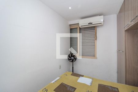 Quarto de apartamento à venda com 1 quarto, 32m² em Jardim Leopoldina, Porto Alegre