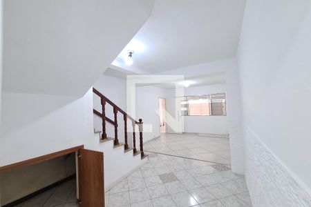 Sala de casa à venda com 3 quartos, 220m² em Jardim Cotiana, São Paulo