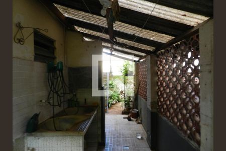 Casa à venda com 3 quartos, 201m² em Serra, Belo Horizonte