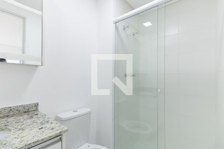 Banheiro de apartamento à venda com 2 quartos, 61m² em Vila Isa, São Paulo