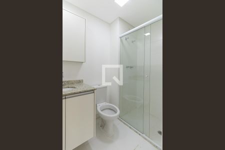 Apartamento à venda com 61m², 2 quartos e 1 vaga Apartamento à venda com 61m², 2 quartos e 1 vagaBanheiro da Suíte